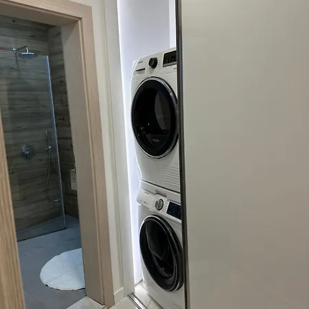 Delux 1 - луксозен с паркинг *